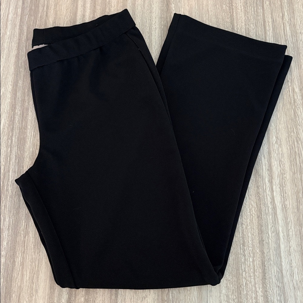 Chico’s Pull On Dress Pants Size 4 / Small Short in Black